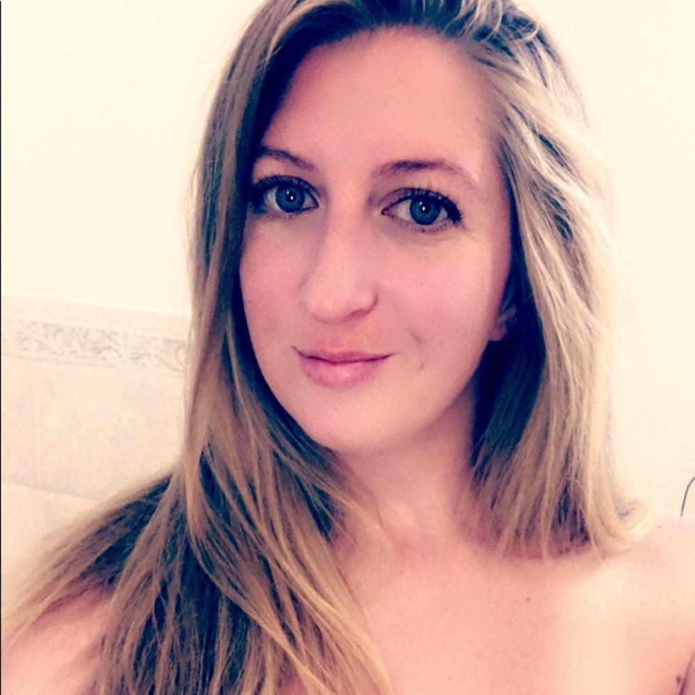 Meet your Posher, Melanie 😘